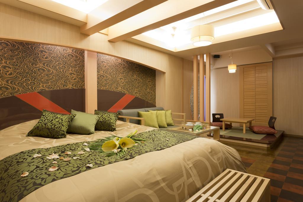 Hotel Crea (Adults Only) أوكاياما الغرفة الصورة
