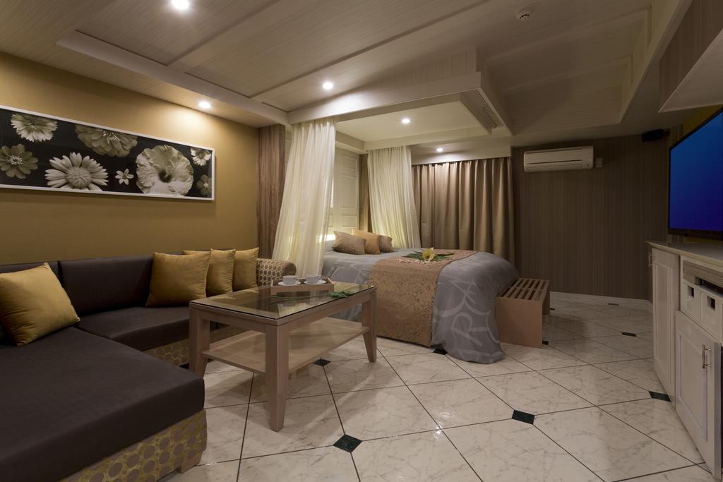 Hotel Crea (Adults Only) أوكاياما الغرفة الصورة